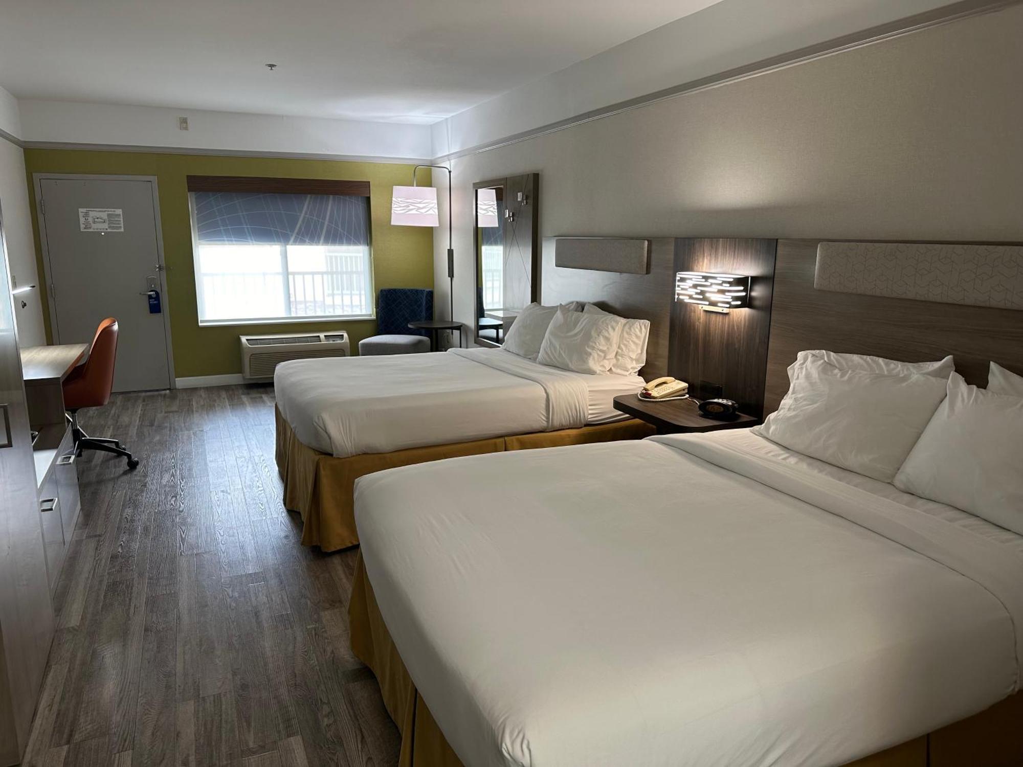 Holiday Inn Express Hotel & Suites San Dimas By Ihg Экстерьер фото